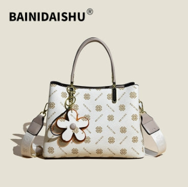 Stylová a všestranná taška přes jedno rameno s velkou kapacitou