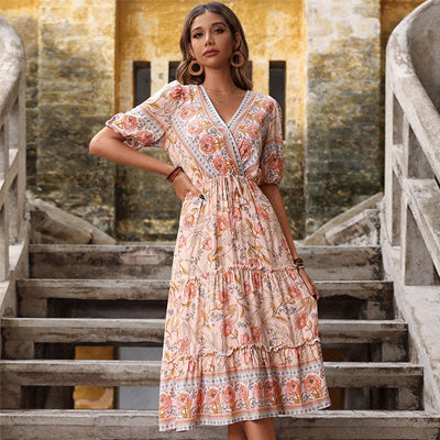 2022 Šaty s květinovým potiskem do V