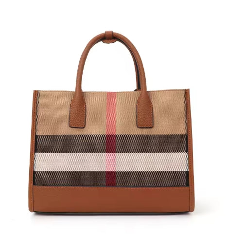 Moderní klasická dámská peněženka z kostkované hovězí kůže