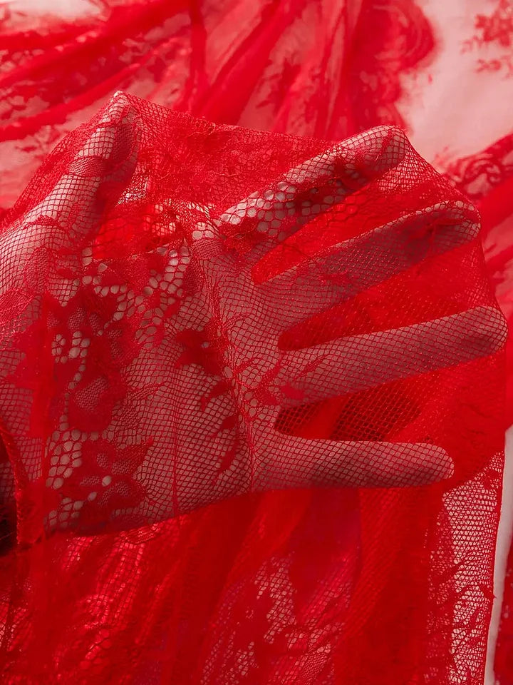 Dámská noční košilka s krajkou