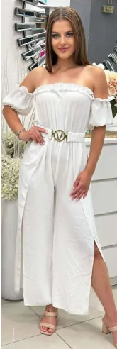 Stylový a moderní dámský overal s volánky a rozparkem na jednom rameni