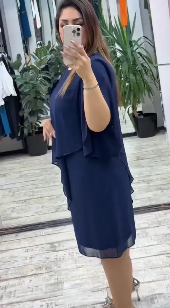 Nové moderní šaty, klasický design, elegantní a jednoduché