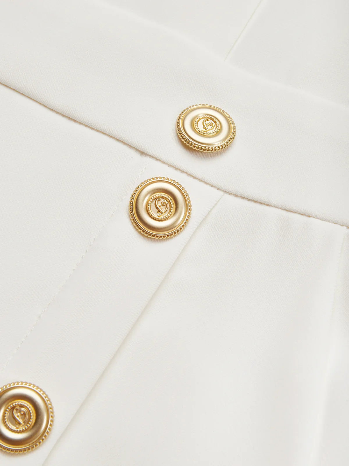 Jednobarevné midi šaty 2025