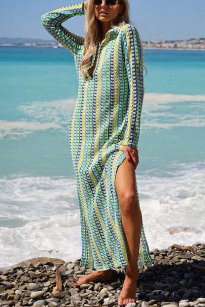 Dlouhé pletené šaty s exkluzivním potiskem a rozparkem s dlouhým rukávem