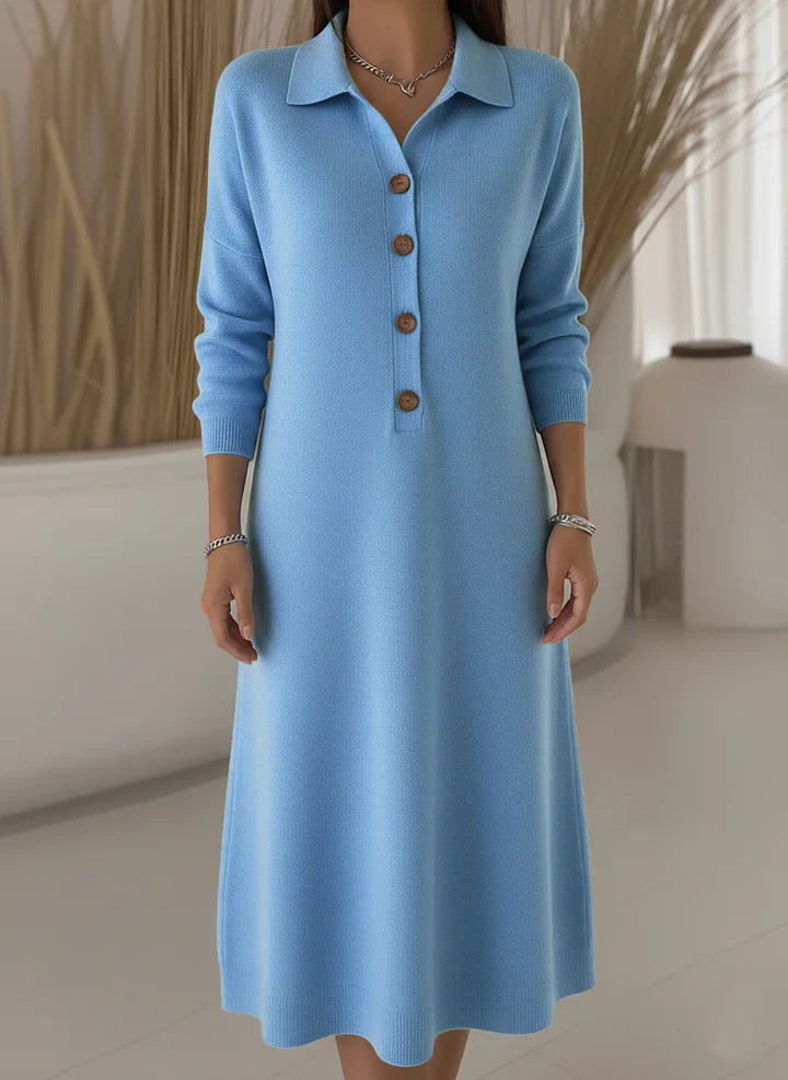 Klasické jednobarevné pletené midi šaty s knoflíky