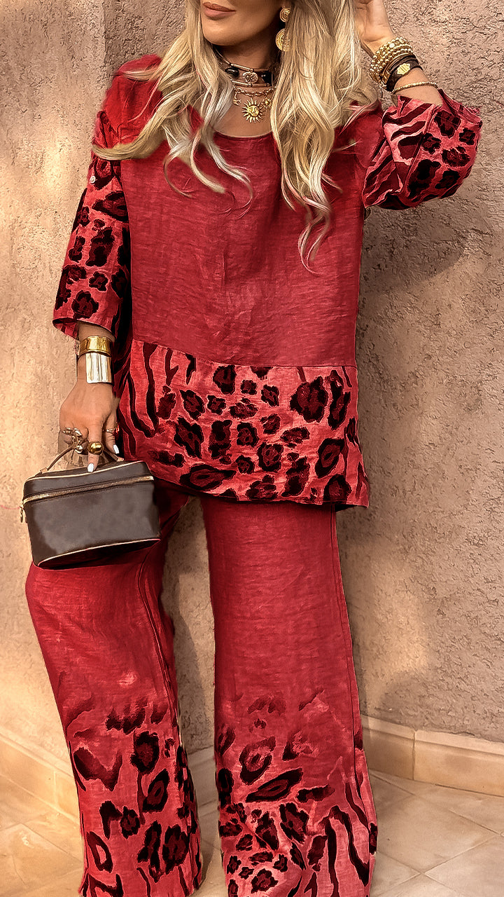 Dámský ležérní oblek z bavlny a lnu s leopardím potiskem a kulatým výstřihem