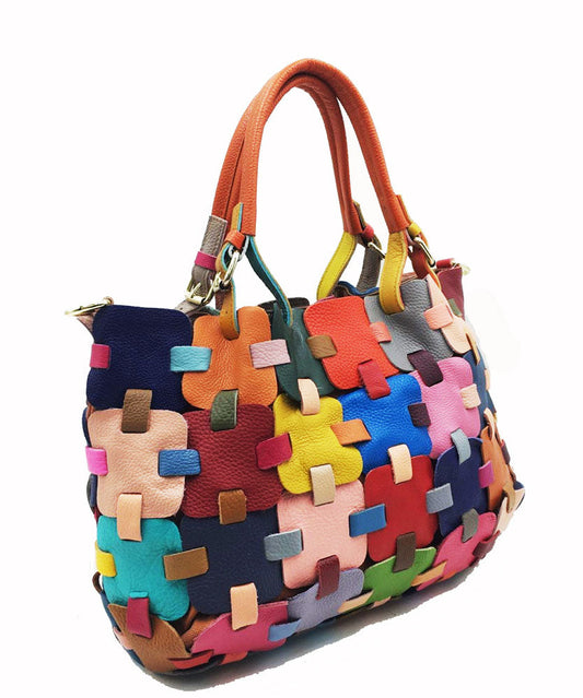 Krásná kabelka z telecí kůže se zipem a vícebarevným patchworkem