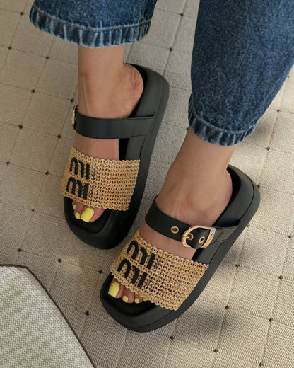 Stylové letní sandály na platformě pro ženy na dovolenou u moře