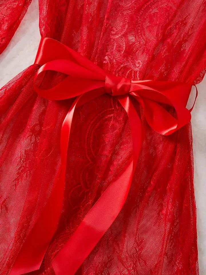 Dámská noční košilka s krajkou