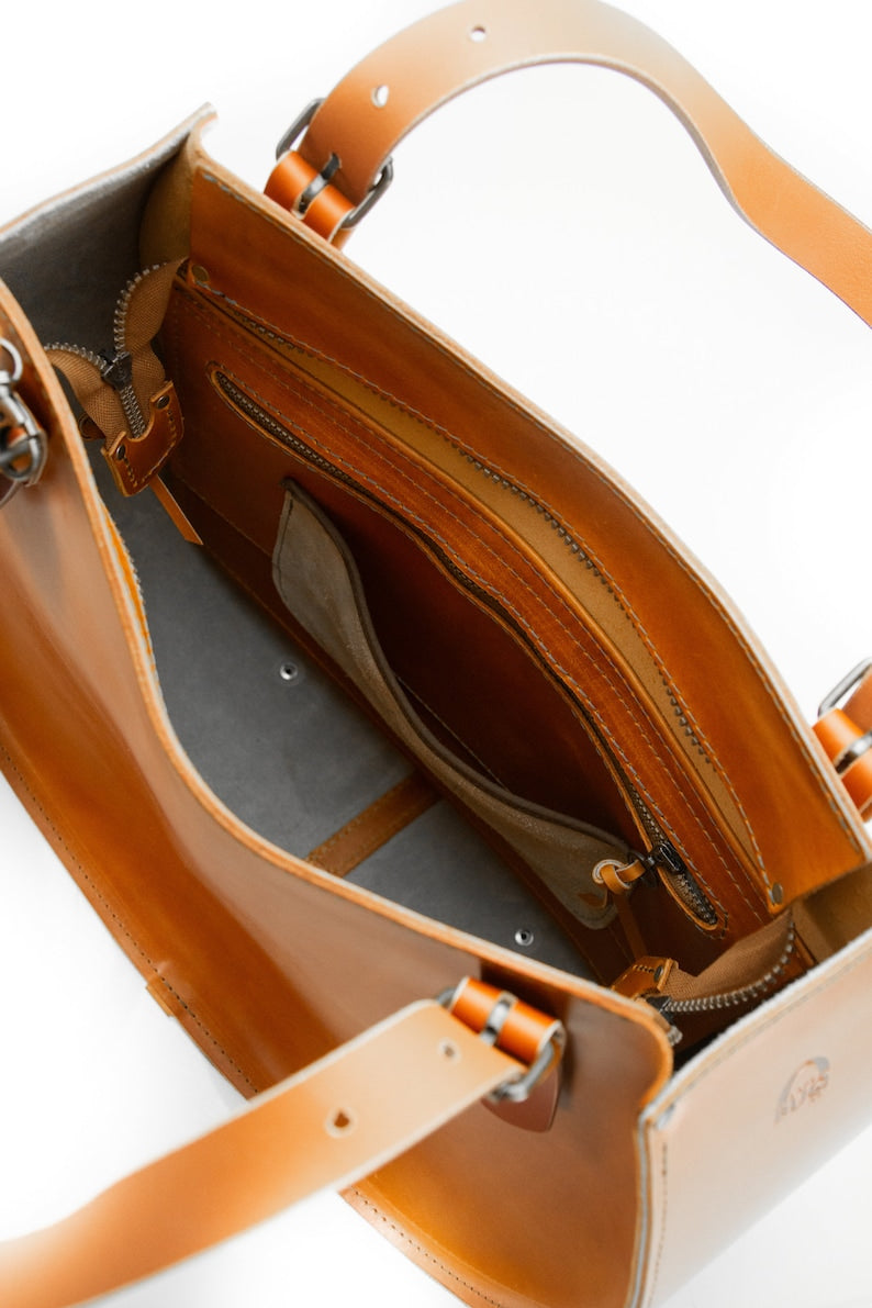 Bohémská kožená taška