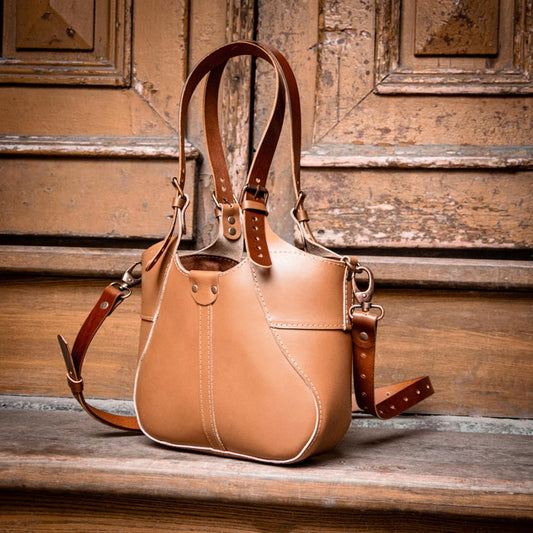 Ručně vyrobená kožená taška. Unikátní, stylová a odolná kabelka. Skvělý dárek. Tohle není čínská kabelka. Můžete si to přizpůsobit.