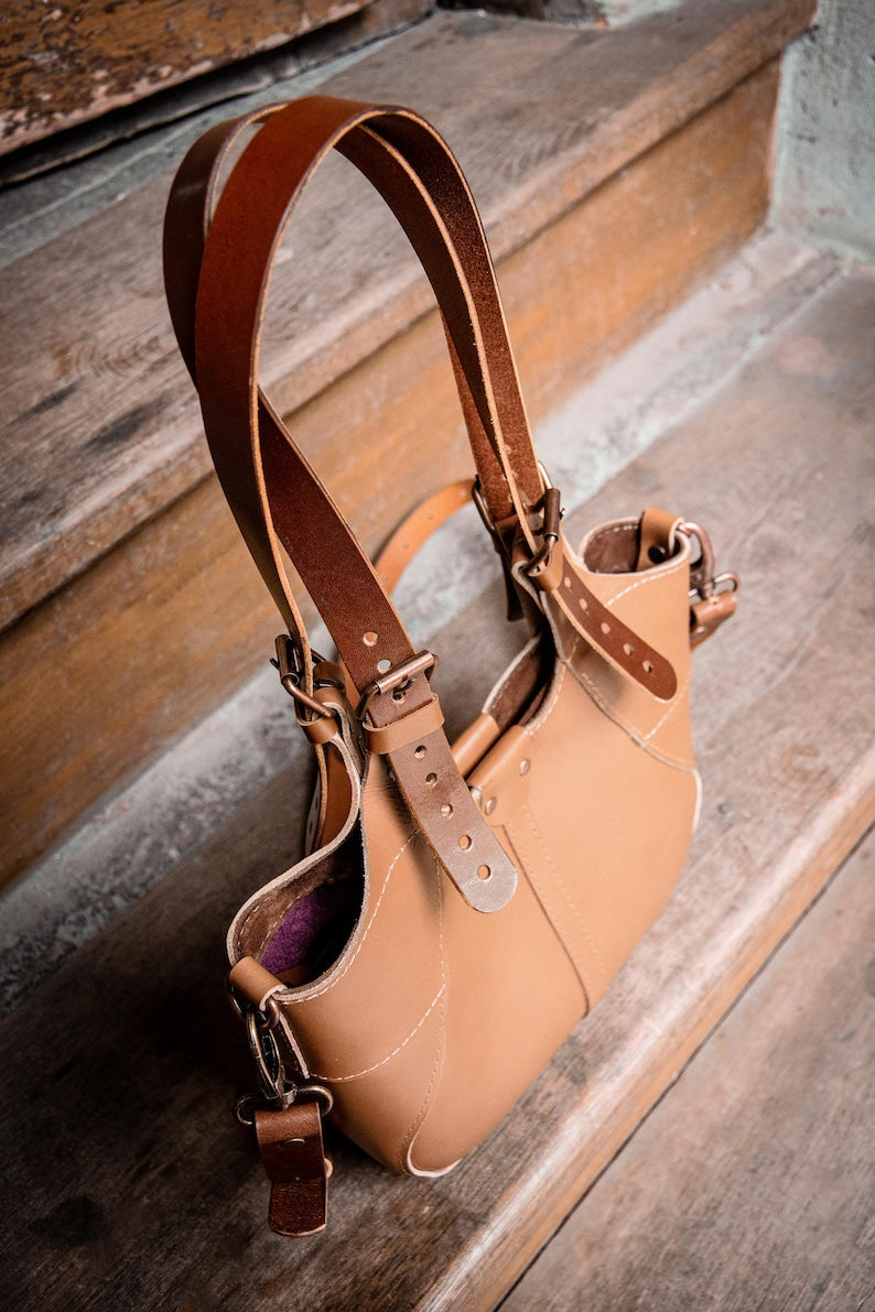 Ručně vyrobená kožená taška. Unikátní, stylová a odolná kabelka. Skvělý dárek. Tohle není čínská kabelka. Můžete si to přizpůsobit.