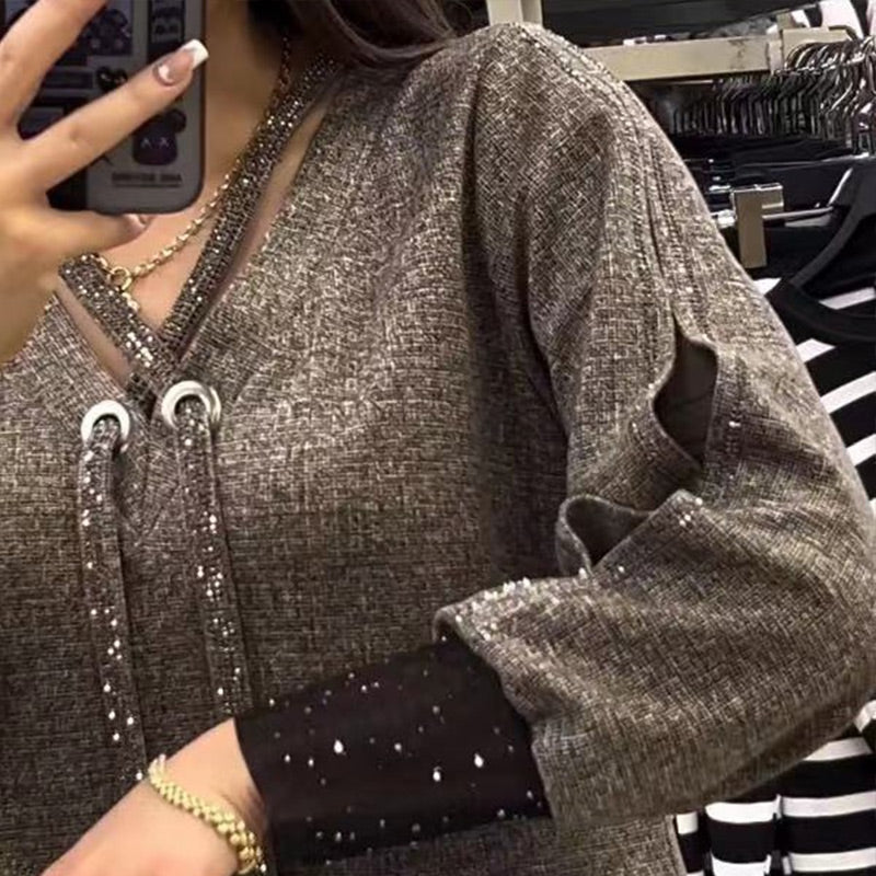 Nové podzimně-zimní šaty z hedvábného úpletu s výstřihem do V