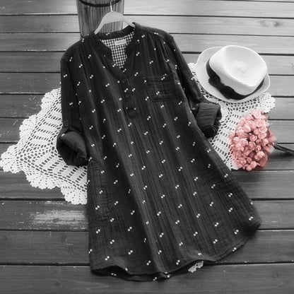 Dámská neformální košile a trička s výstřihem do V s potiskem