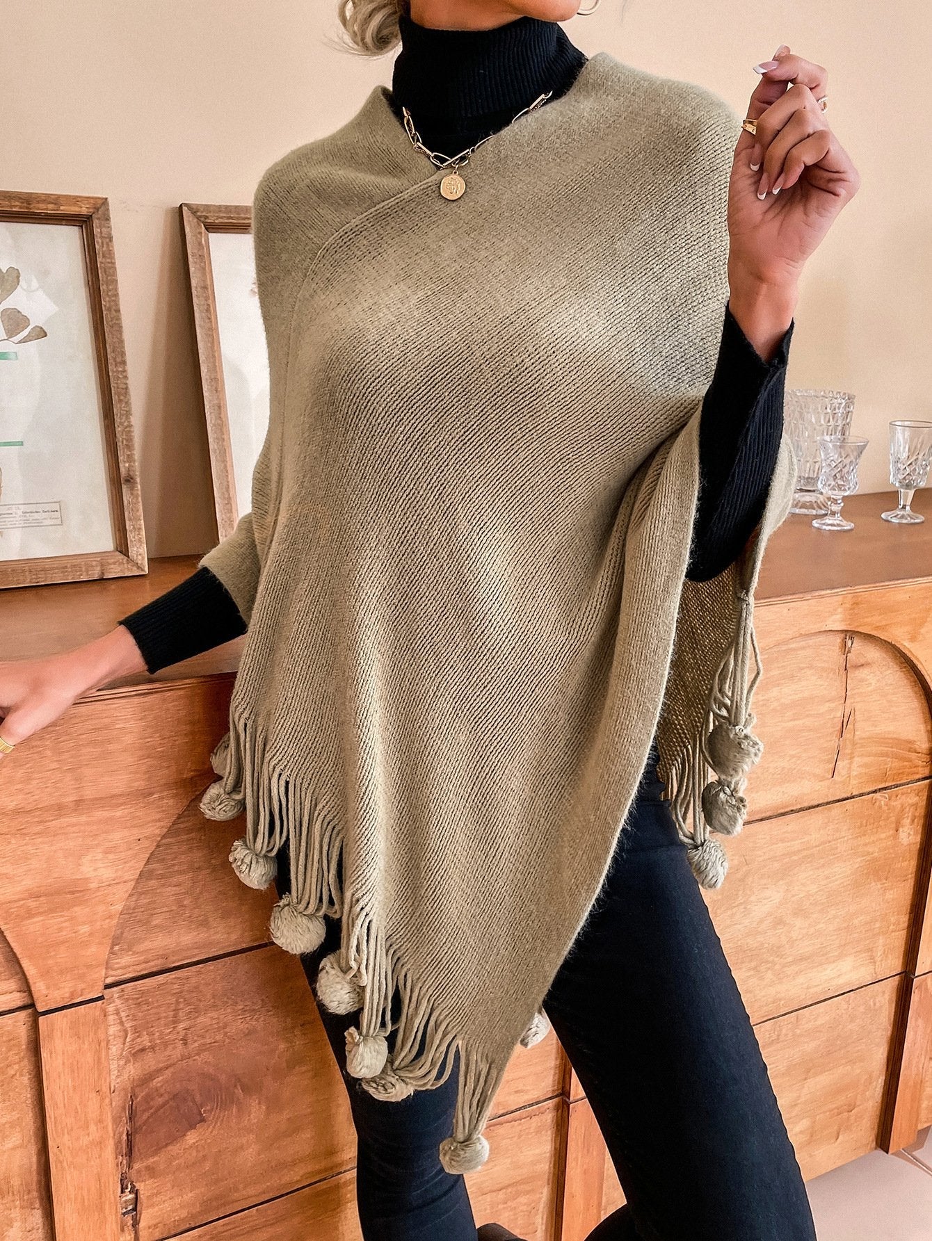 2022 nový střapcový pulovrový plášť