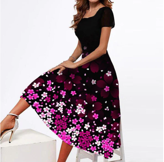 Vícebarevné potištěné šaty s krátkými rukávy a čtvercovým výstřihem