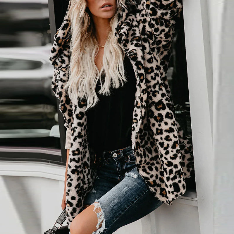 Neformální dámské oblečení s leopardím vzorem s dlouhým rukávem