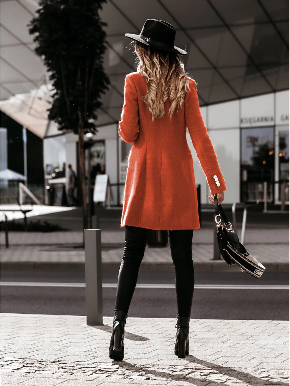 Moderno thermo yake s kopchetou