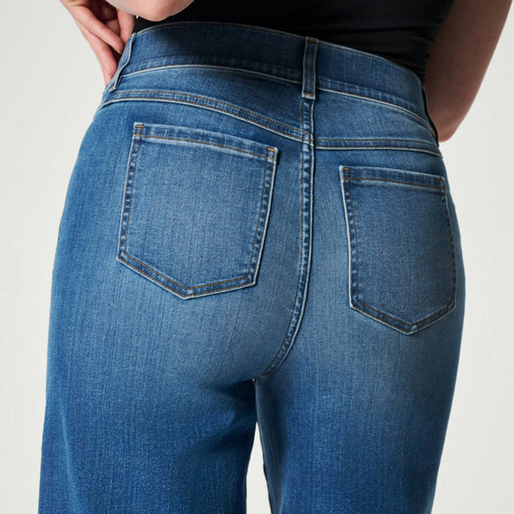 Široké džíny s předními švy