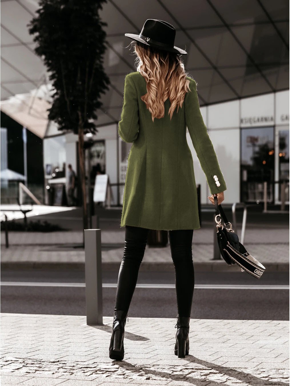 Moderno thermo yake s kopchetou