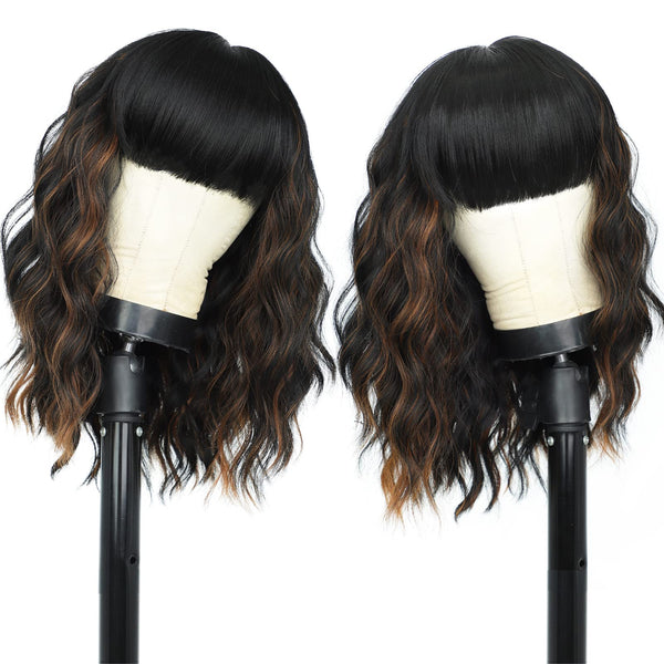 Crvena kovrčava perika s resicama prirodnog izgleda