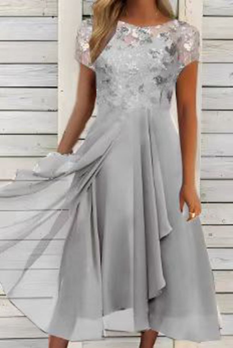 Elegantní dlouhé květinové šaty 2022