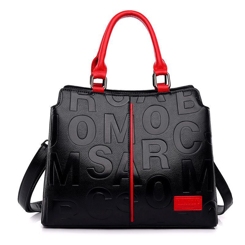 Nová kožená kabelka pro volný čas 2022