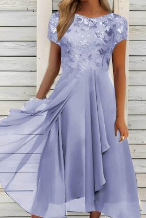 Elegantní dlouhé květinové šaty 2022