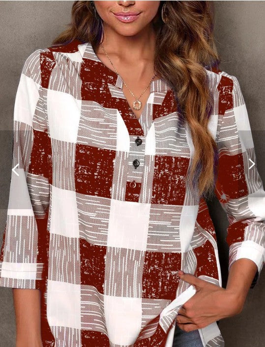 Módní kostkovaná košile s výstřihem do V