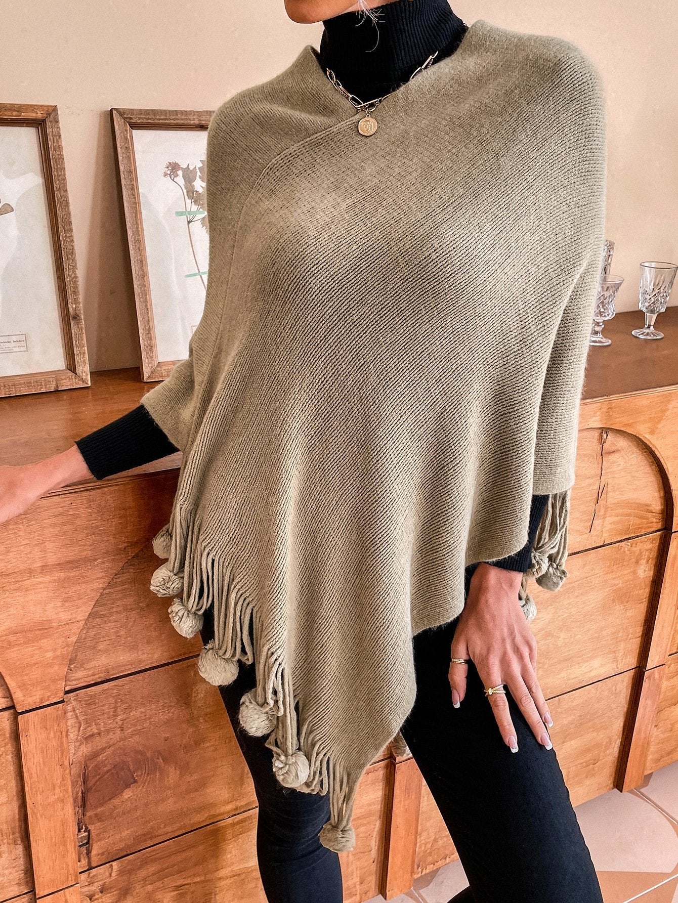 2022 nový střapcový pulovrový plášť