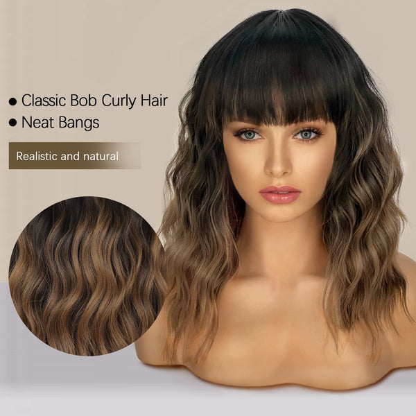 Crvena kovrčava perika s resicama prirodnog izgleda