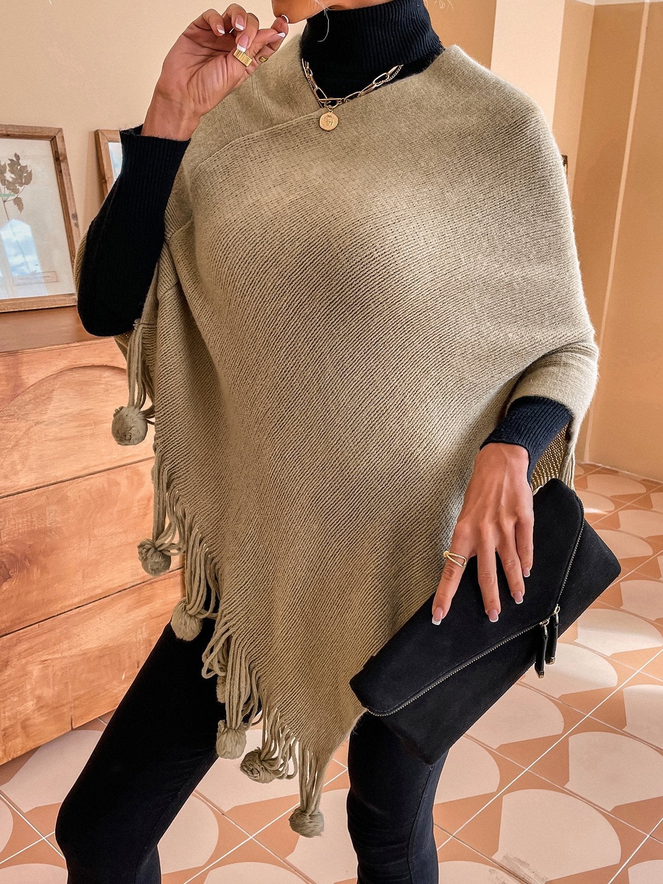 2022 nový střapcový pulovrový plášť